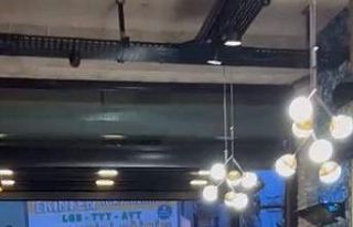 Piton Döner, iftarda dolup taşıyor