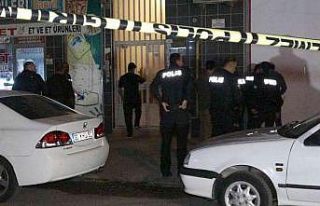 Polis memuru hastanede hayatını kaybetti