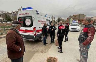 Porsuk Çayı’na düşen kadını vatandaşlar kurtardı