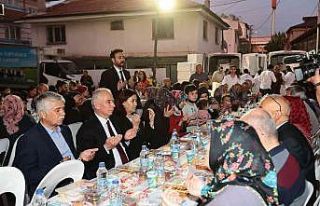 Ramazan’ın manevi iklimi iftar sofralarında yaşatılıyor