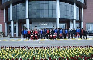 Rektör Ünal’dan başarılı sporculara tebrik