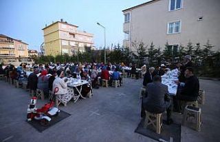Romanlar Günü’nde iftarda buluştular