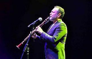 Romanlar Günü’nde İzmir’de Hüsnü Şenlendirici...