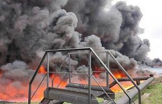 Rusya Luhansk’ta petrol rafinerisini vurdu