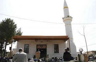 Saadet Fırat Camisi dualarla ibadete açıldı