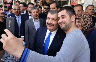 Sağlık Bakanı Koca’ya Adıyaman’da yoğun ilgi