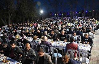 Şahpaz Mahallesi iftar geleneği yaşatıyor