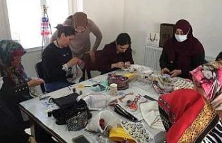 SAKEM katılımcılara meslek öğretiyor