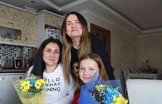 Samsunlu aile savaş mağduru anne ve kızına evlerinin...