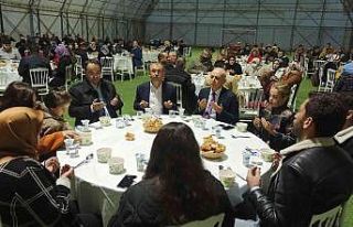 Şehit aileleri ve protokol iftarda buluştu