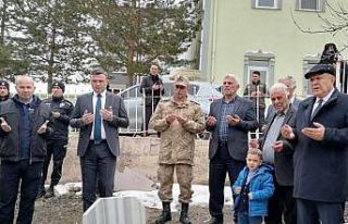 Şehit Rıfat Altıkat kabri başında dualarla anıldı