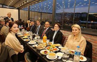 Şehit ve gazi aileleri iftarda bir araya geldi