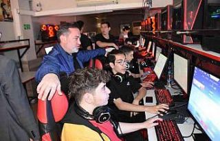 ‘Şehzadeler Valorant Turnuvası’nda e-spor merkezi...