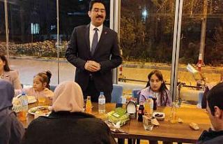 Selendi’de ’Dünya Yetimler Günü’ dolayısıyla...