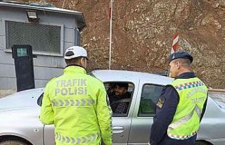 Şemdinli’de bayram öncesi trafik denetimi uygulaması