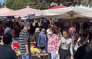 Semt pazarı doldu taştı