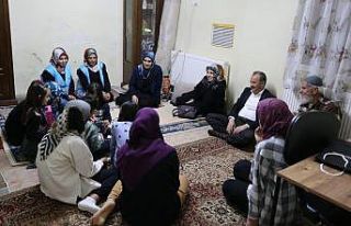 Sevgi evlerindeki çocuklarla iftar açtı