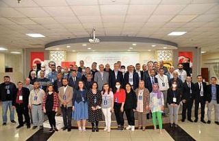 Sezer: "Tüm eğitim çalışanlarının derdi...