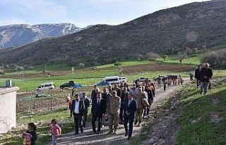 Siirt Valisi Hacıbektaşoğlu, Siirt-Şırnak sınırında...