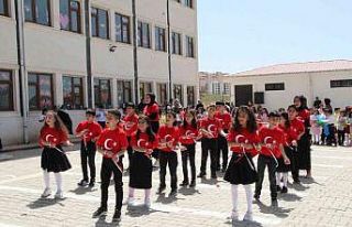 Siirt’te 23 Nisan Ulusal Egemenlik ve Çocuk Bayramı...