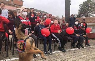 Şila ve jandarma ekipleri otizmli çocukları sevindirdi