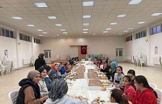 Simav’da 200 Kur’an Kursu öğrencisine iftar