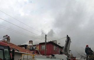 Simav’da korkutan yangın