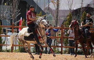 Sivas’ta ata sporu cirit gösterisi nefes kesti