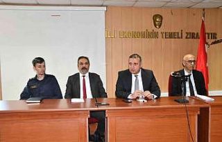 Söke’de daire amirleri, muhtarlarla bir araya geldi