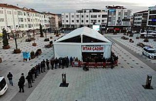 Sorgun Belediyesi günde 800 kişiye iftar veriyor