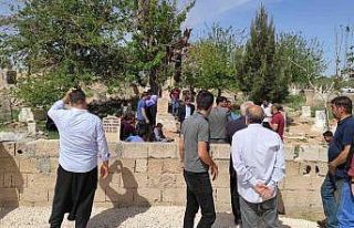 Sulama kanalına düşen araçta ölen 3 kişinin...