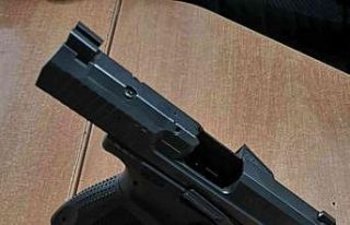 Şüphe üzerine durdurulan araçta tabanca ve mermi...