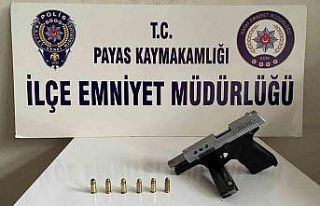Şüpheli şahsın üzerinden ruhsatsız silah çıktı
