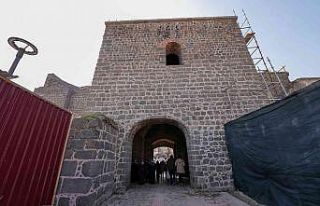 Sur Saraykapı yaya trafiğine açıldı