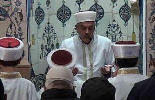Tarihi camideki hatim geleneğine yoğun katılım