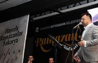 Tarık Genç sevenleriyle buluştu