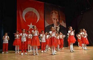 Tatvan’da 23 Nisan coşkuyla kutlandı