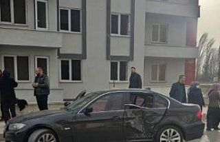 Tavşanlı’da motosiklet ile otomobil çarpıştı:...