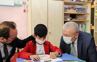 Tedavi gören çocuklar eğitimden geri kalmayacak