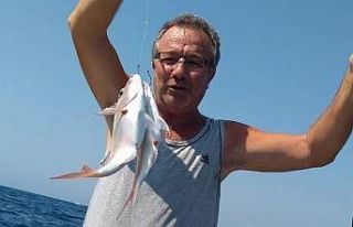 Teknesi ile denize açılan amatör balıkçı kayboldu