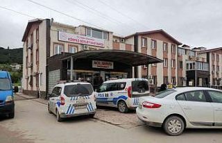 TEM’de tırın altına giren otomobilin sürücüsü...