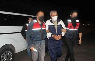 Terör örgütü üyeliğinden yakalanan iş adamına...