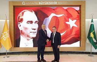 TESK Başkanı Palandöken, Muhittin Böcek ile bir...
