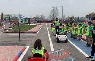 Trafiği jandarmadan öğrendiler