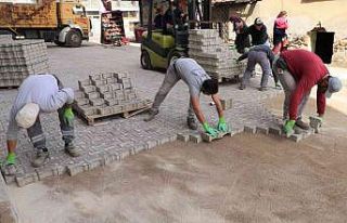 Turgutlar yoluna 3 bin 500 metrekarelik parke çalışması