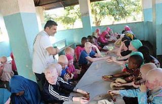 Türk gönüllüler, Tanzanya’daki yetimlerin yüzünü...