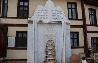 Ukrayna’daki ünlü Gözyaşı Çeşmesi’nin bire...