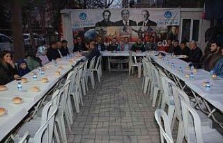 Ülkü Ocakları iftarda basın mensuplarıyla bir...