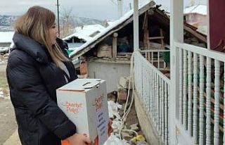 Üniversite öğrencilerinden “Hayır köprüsü”...