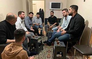 Üniversite öğrencilerinin iftar sofrasına konuk...